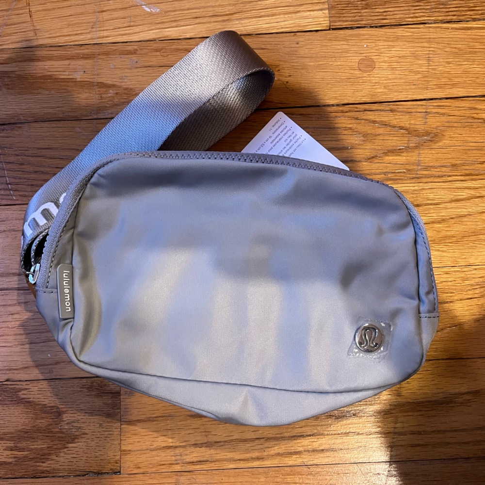 Lululemon belt bag